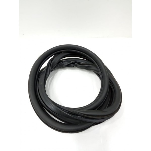 Borracha Dianteira Esquerda Vw Polo Tsi 2020