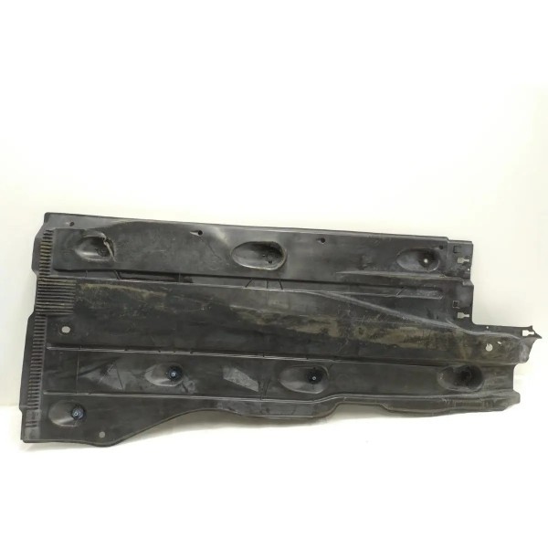 Protetor Assoalho Direito Vw Golf Tsi 2015 Detalhe