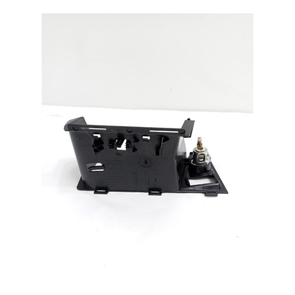 Moldura Tomada 12v Painel Bmw X1 2013 105012200