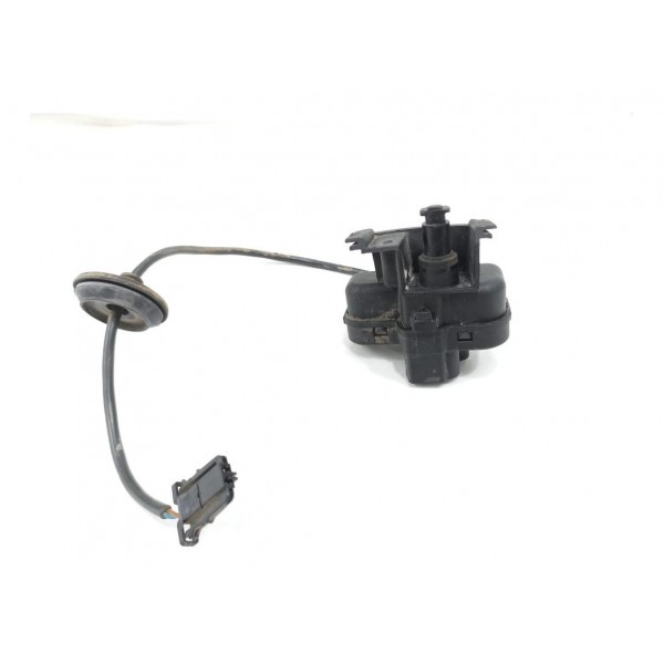 Motor Trava Portinhola Tanque Vw Tiguan 2012