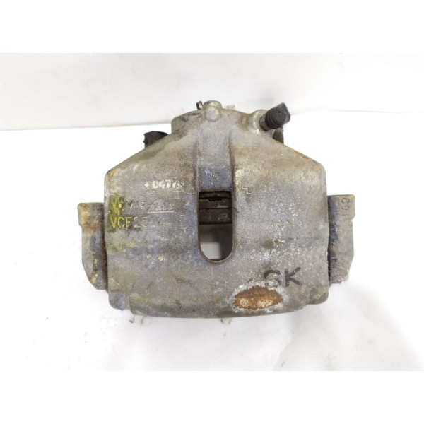 Pinça Freio Dianteira Esquerda Vw Jetta 2016