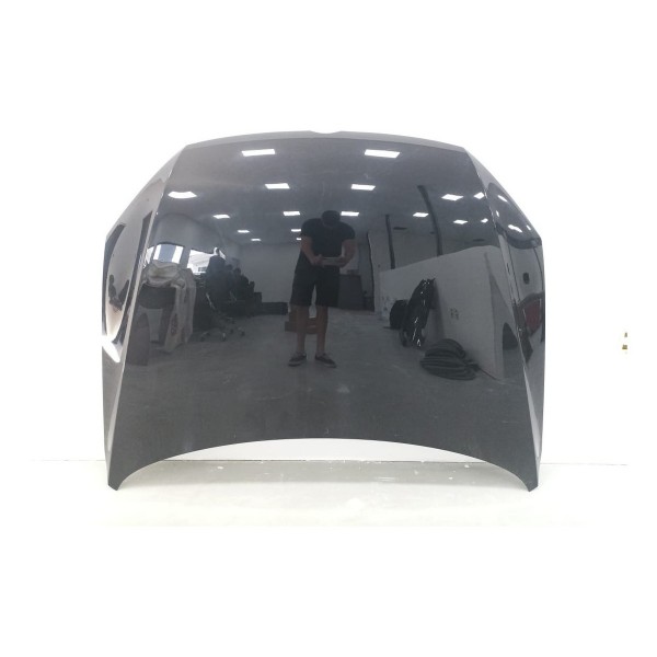 Capô Vw Passat 2012  Detalhe