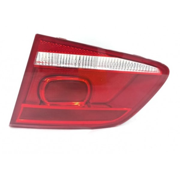 Lanterna Direita Tampa Traseira Vw Passat 2.0 Tsi 2012 Direito